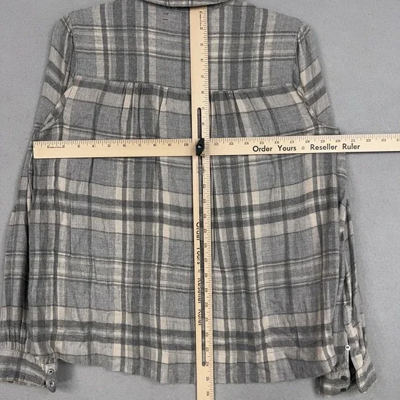 Xirena Shirt Womens XS Gray Plaid Flannel Ruffle Long Sleeve Boho Made in USA - Picture 11 of 15